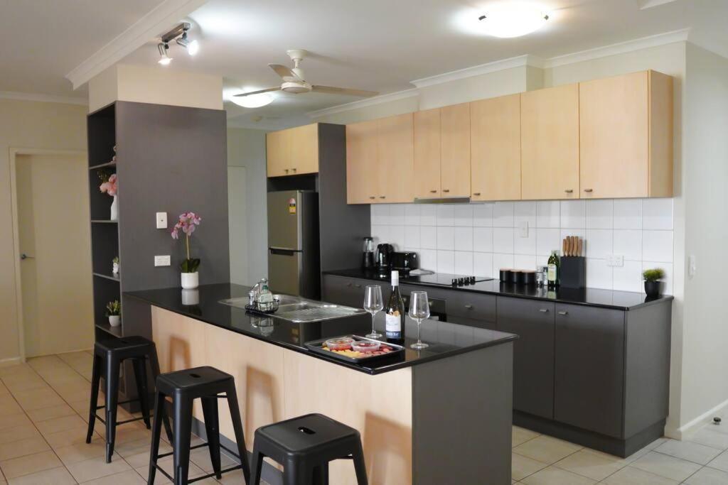 Top End Marvel -Darwin'S Premier 3-Br Luxury Apt Exterior photo